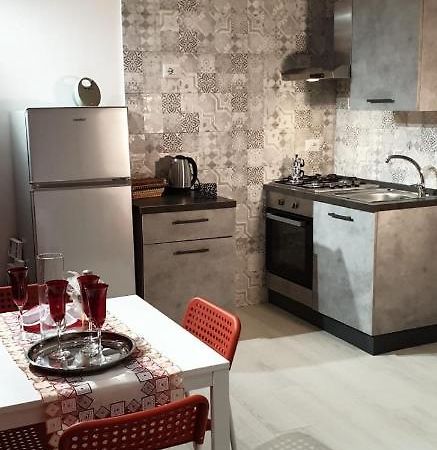 Casa Di Tilde Apartment เนเปิลส์ ภายนอก รูปภาพ