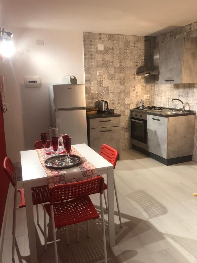 Casa Di Tilde Apartment เนเปิลส์ ภายนอก รูปภาพ
